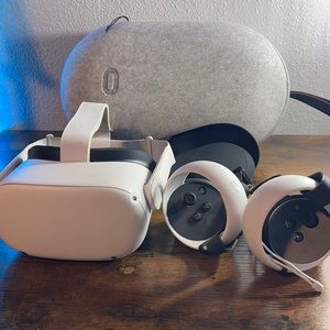 Oculus Quest 2 w/accessories